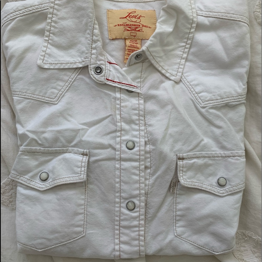 LEVI’S denim shirt